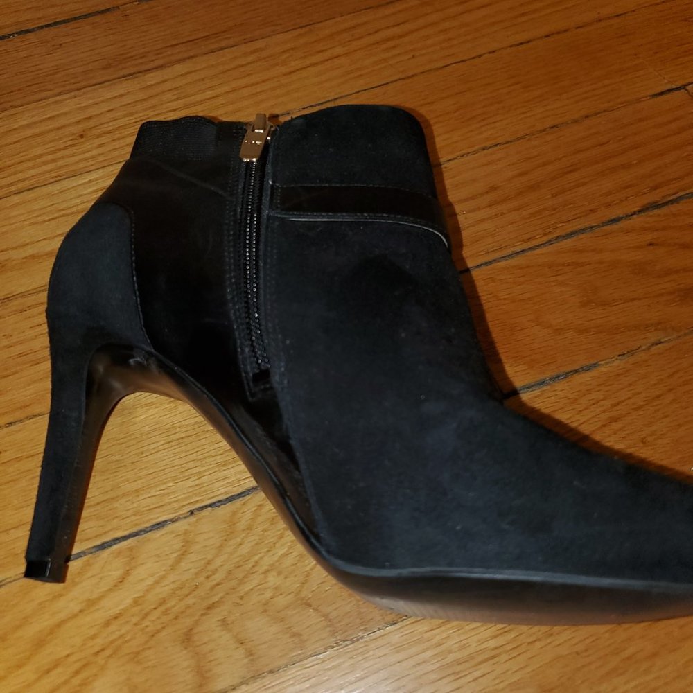 Marc Fisher Black open-toe booties - Picture 6 of 8